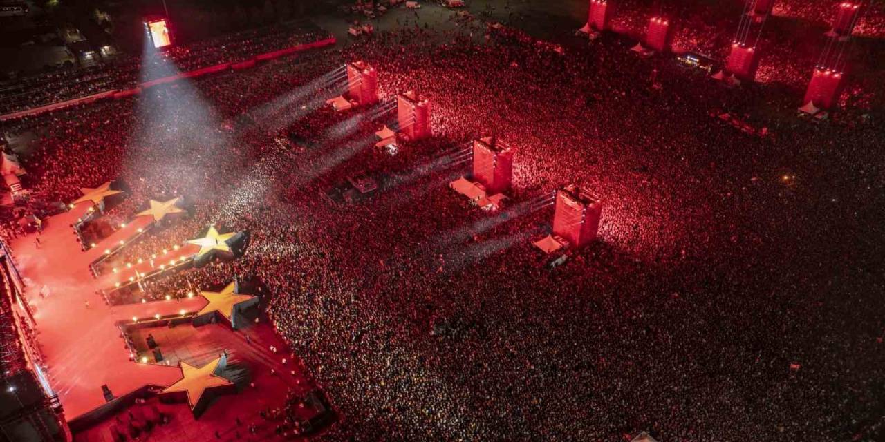 Şampiyon Galatasaray, Kupasını Yenikapı’da Aldı