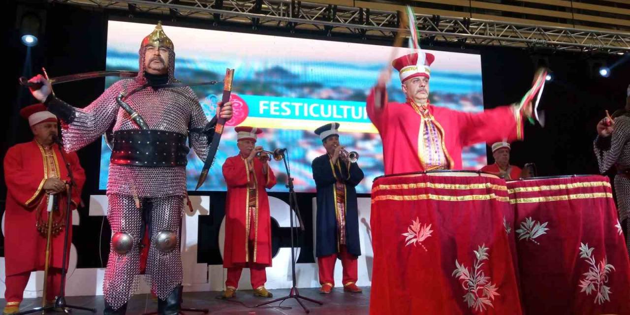 Bursa Mehter Takımı Fransa’yı Fethetti