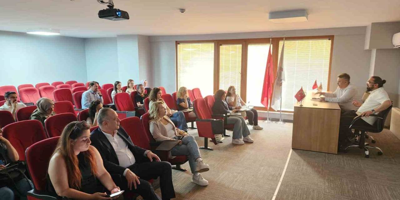Eczacılara Siber Tehditlere Karşı Tam Donanım Eğitimi