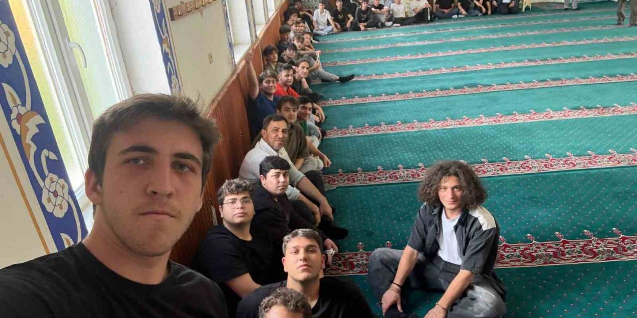 Beylikovalı Gençler 1453 Ruhuyla Ulu Camii’nde Buluştu