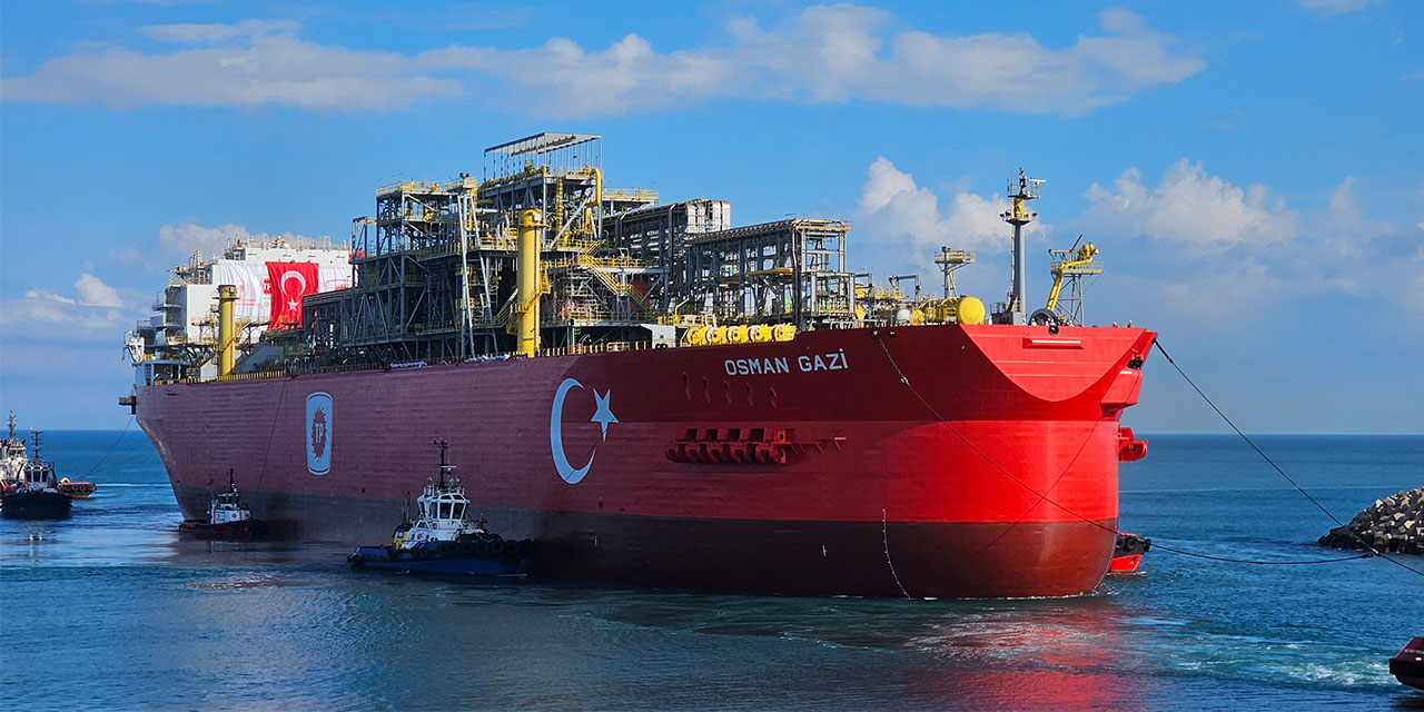 İlk yüzer doğal gaz üretim platformu 'Osman Gazi' Filyos'a ulaştı
