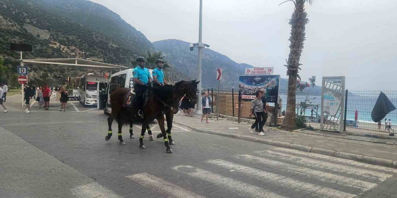 Fethiye’de Atlı Jandarma Timi Göreve Başladı