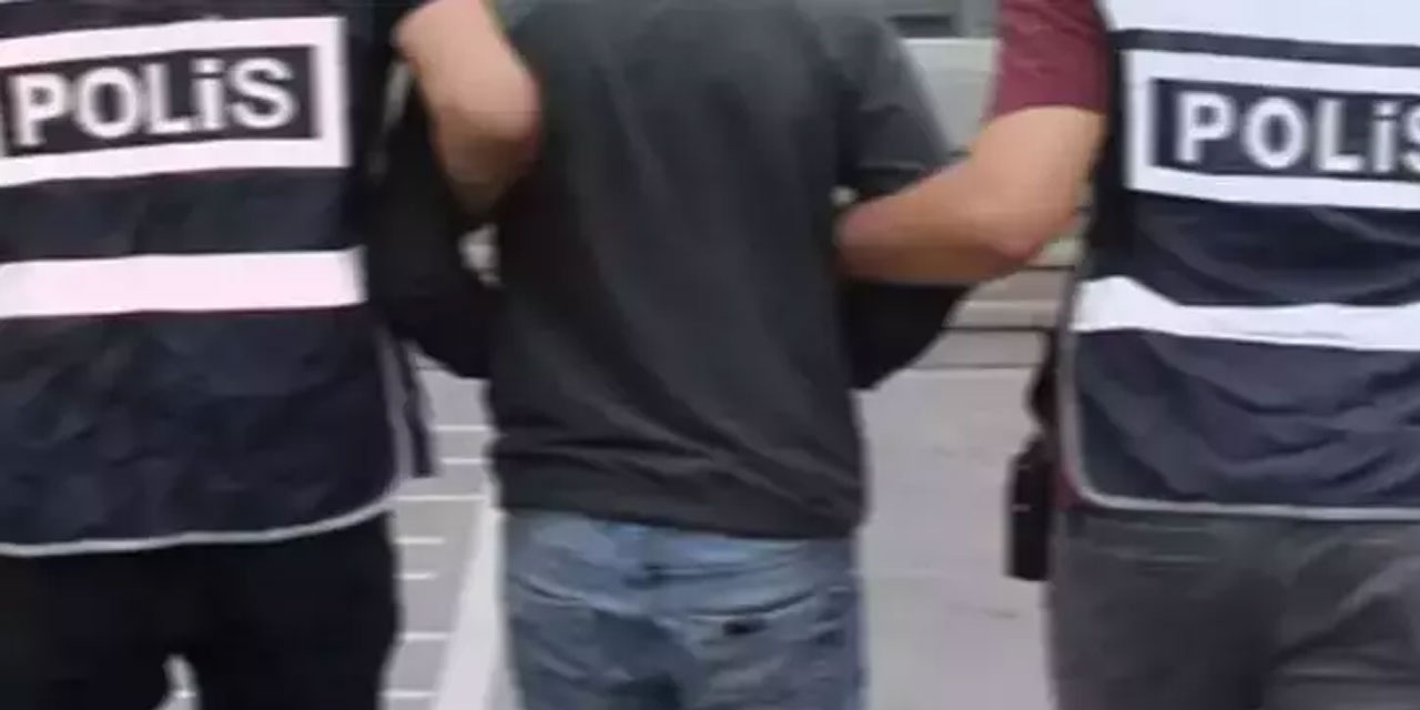 Çeşme limanında 30 kilo kokain ve 100 kilo skunk ele geçirildi