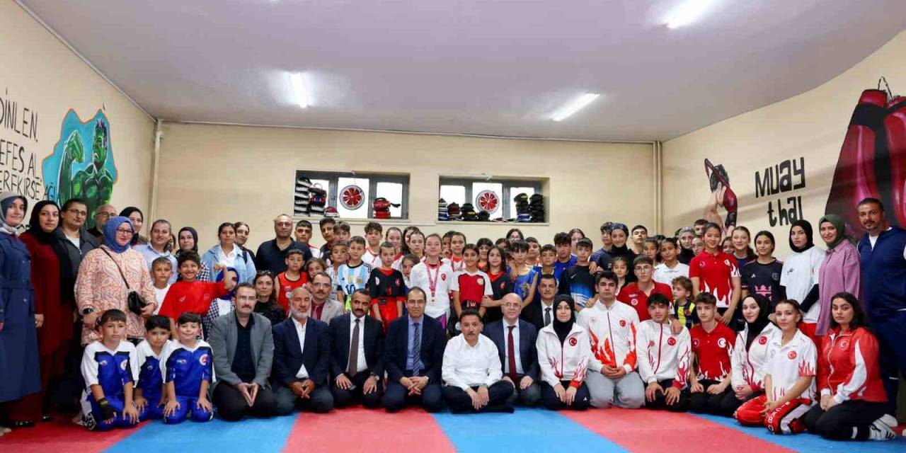 Vali Çiçek’ten Erva Sağlık Spor Kulübü’ne Ziyaret