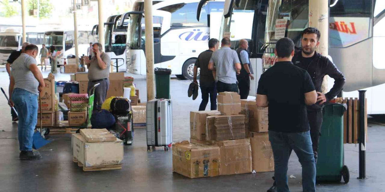 Diyarbakır Otogarında Bayram Sessizliği Sürüyor