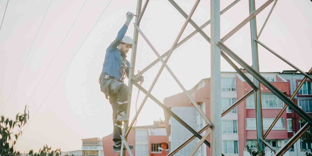 Uedaş, Bayramda Kesintisiz Enerji İçin 7/24 Sahada