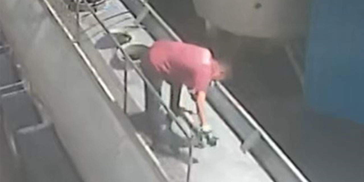 Ağzında sigara ile kapağını açtığı tankerde patlama oldu; o anlar kamerada