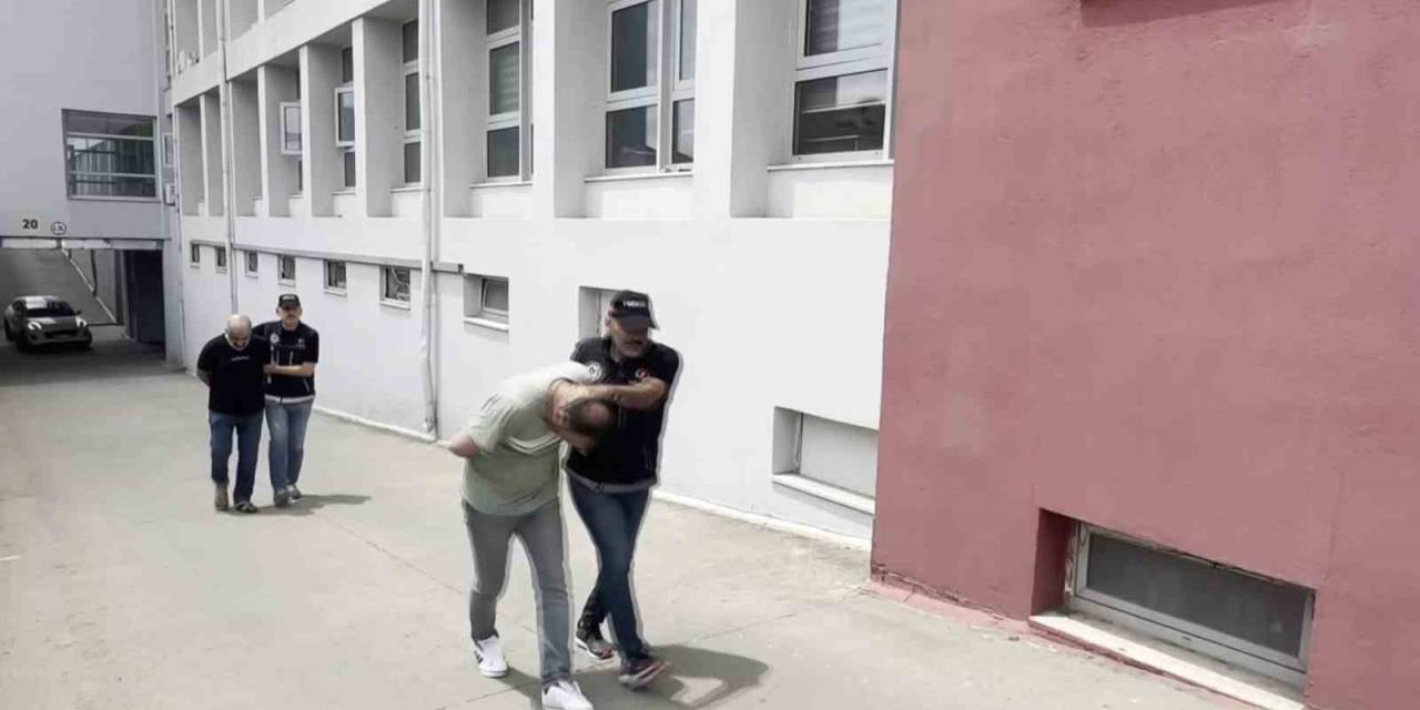 Adana’da ’satmıyoruz, Kullanıyoruz’ Diyen 2 Torbacı Tutuklandı