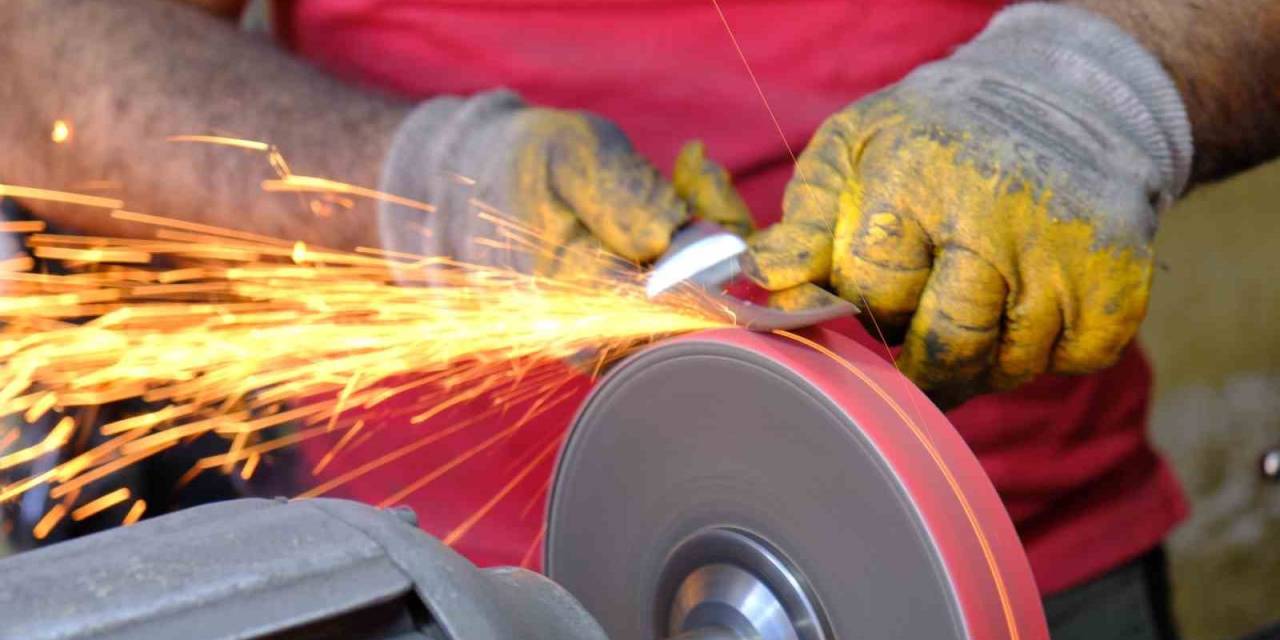 Bıçak Bileyicilerin Bayram Yoğunluğu