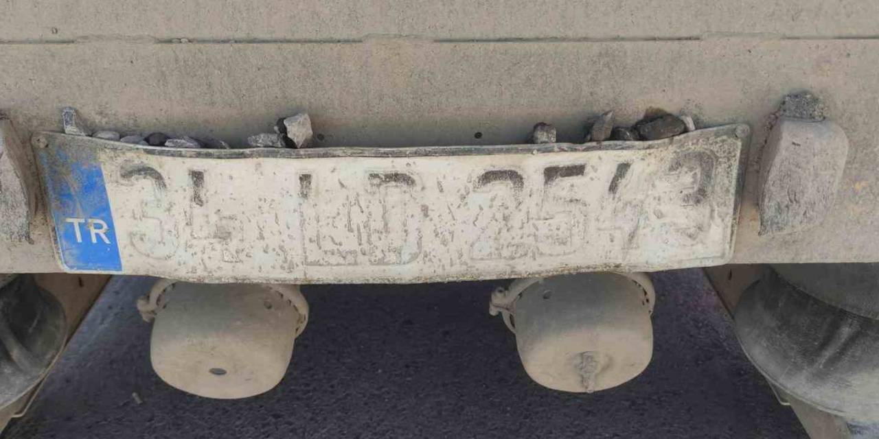 Plakası Gözükmesin Diye Elinden Geleni Yapan Sürücülere Ceza Yağdı