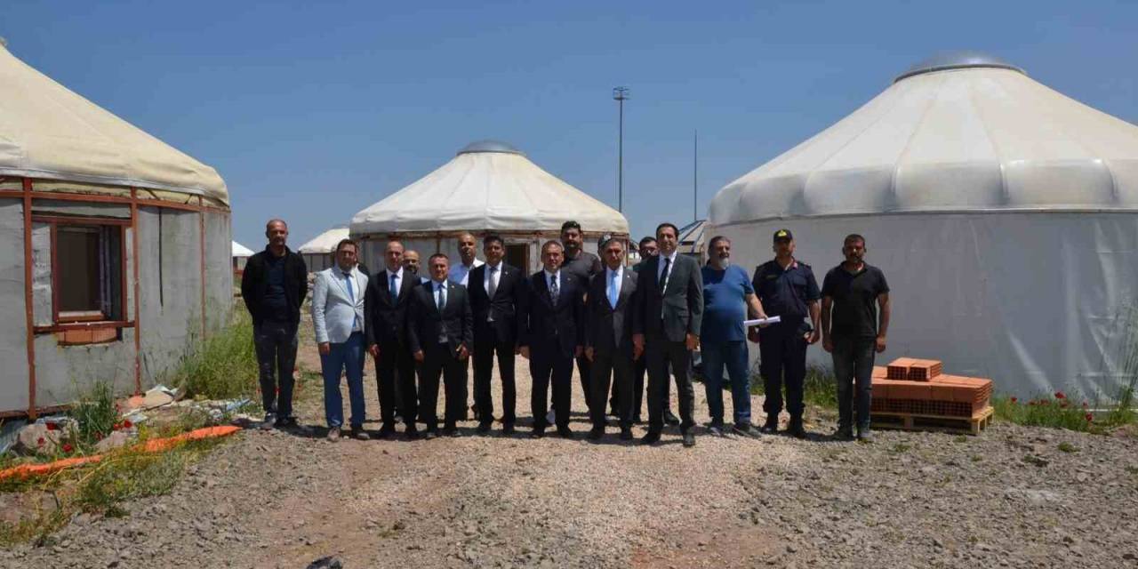 Vali Sözer, Obakent Tematik Gençlik Kampı’nda İncelemelerde Bulundu