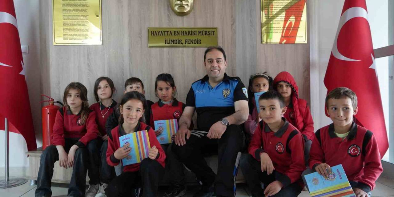 Bayburt Polisi Öğrencileri Bilgilendirmeye Devam Ediyor