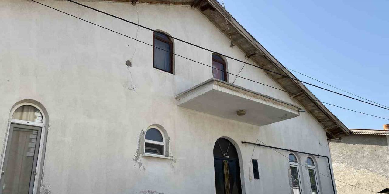 Konya’da Yüksekten Düşen 64 Yaşındaki Adam Hayatını Kaybetti