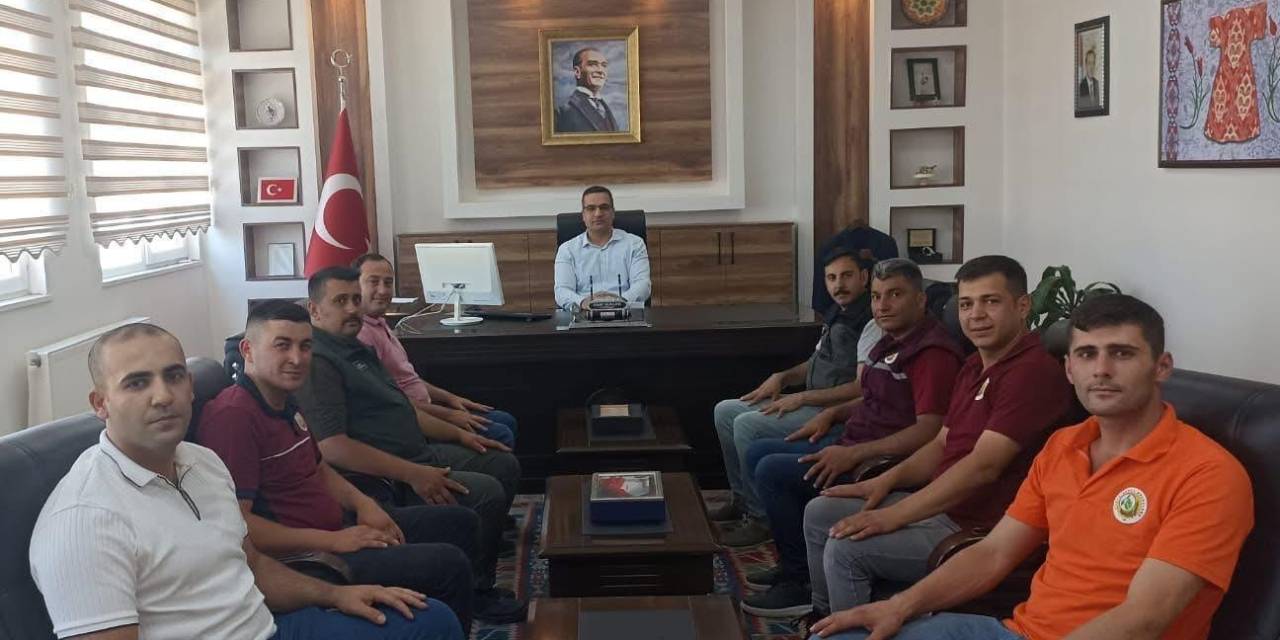 Sarıgöl Kaymakamı, Orman Yangın Ekibini Tebrik Etti