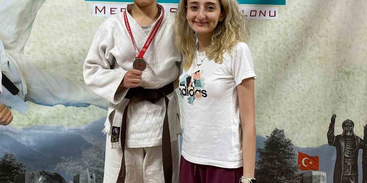 Kütahya Belediyespor’dan U14 Türkiye Oryantiring Şampiyonası’nda Başarı