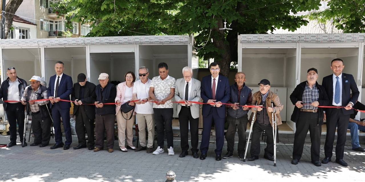 Kütahya’da Ayakkabı Boyacılarına Modern Hizmet Alanları