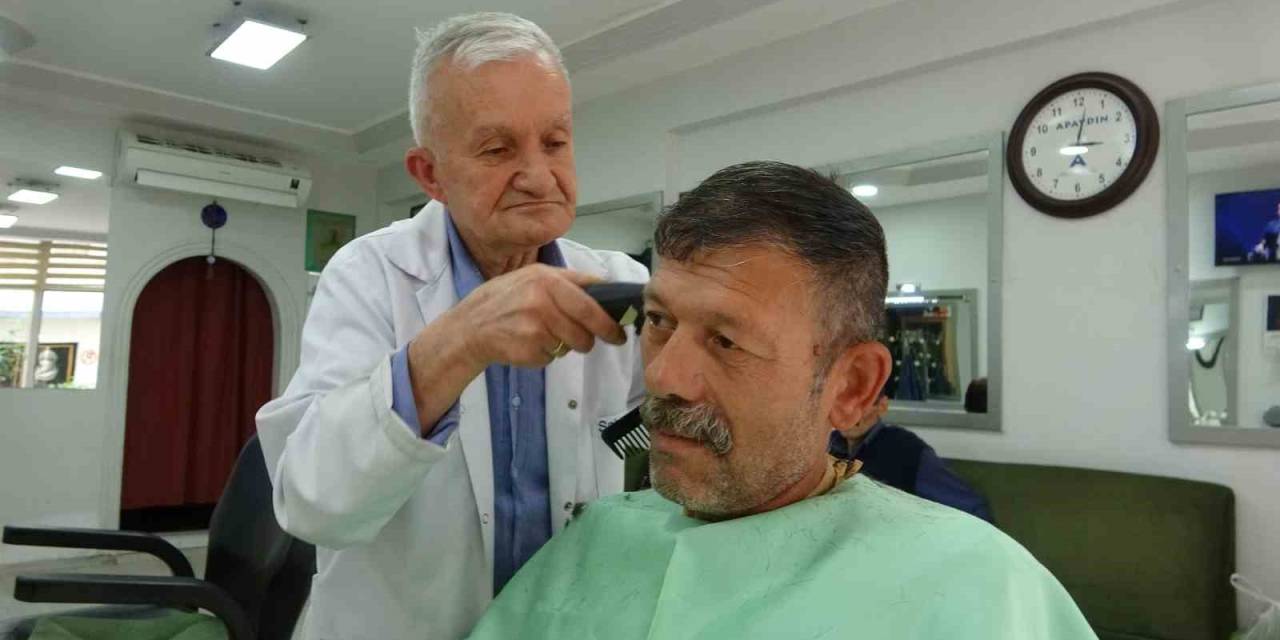 Bir Ustanın Makasıyla Geçen 57 Yıl