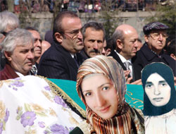 Rizeli Anne Kız Defnedildi