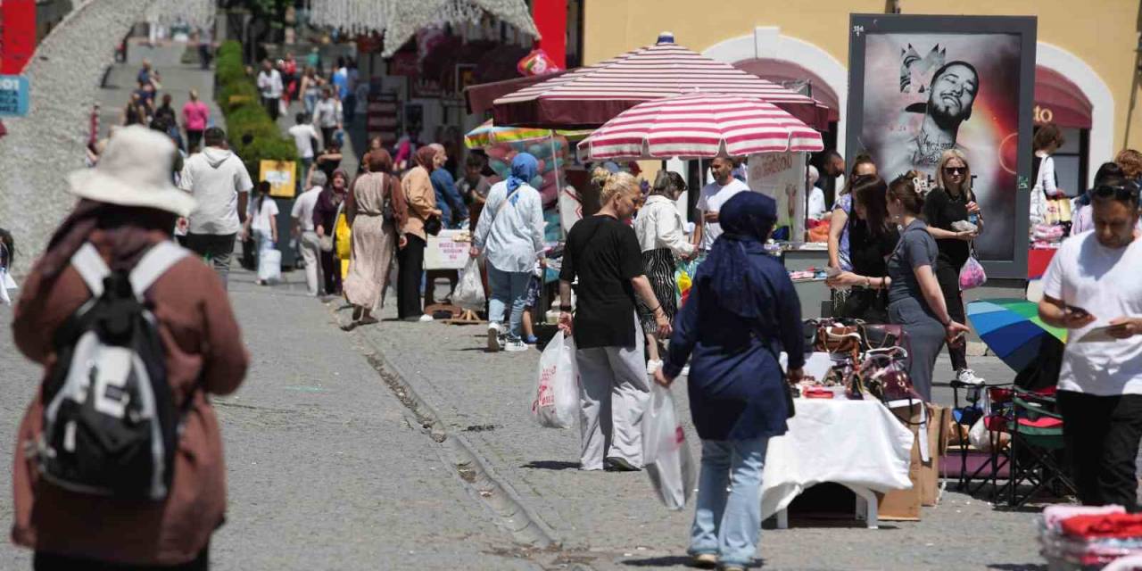Bayram Bereketi Çarşıya Yansıdı: Samsun’da Alışveriş Yoğunluğu