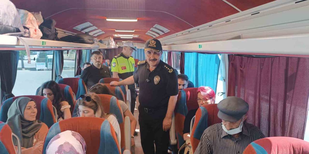 Samsun’da Yolcu Otobüslerinde Emniyet Kemeri Denetimi