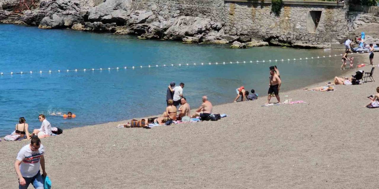 Bayramın Tadını Denizde Çıkardılar