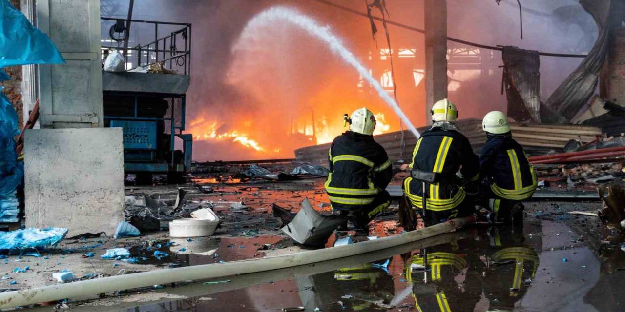 Rus Güçleri Kiev’i Hedef Aldı: 3 Ölü, 49 Yaralı