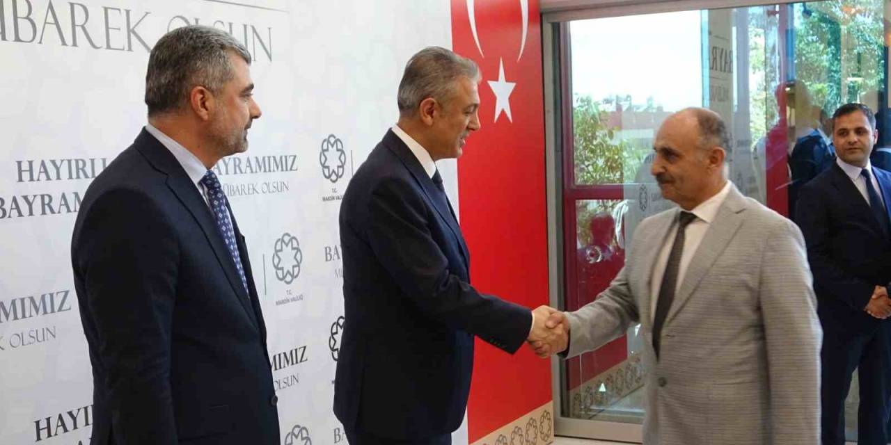 Mardin’de Farklı Dine Mensup Vatandaşlar Bayramlaşma Programında Buluştu