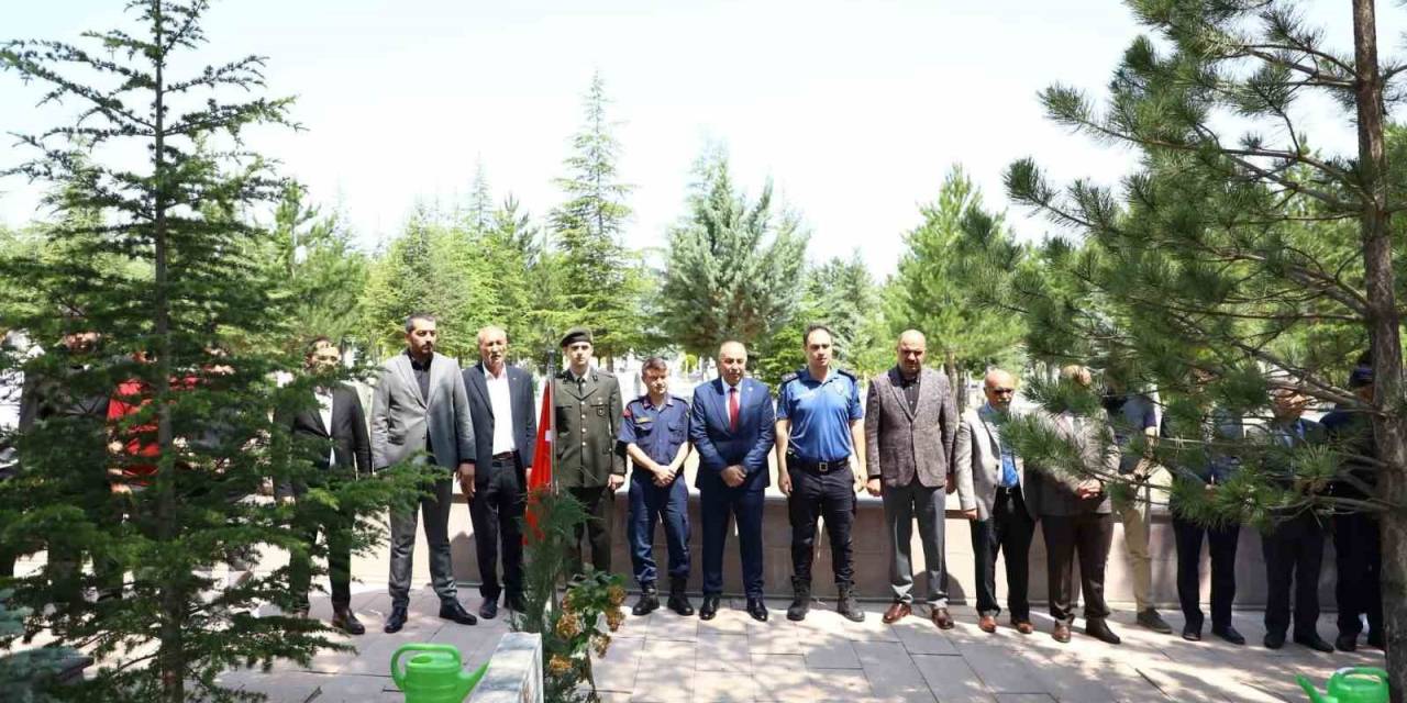 Alaca Protokolü Bayramda Şehitleri Unutmadı