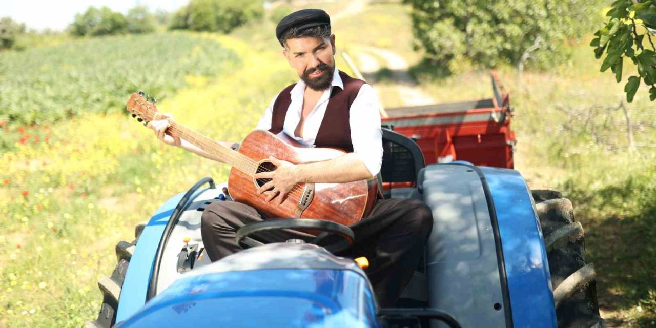 Mehmet Çevik’ten Yazın Bombası: "Lingo Lingo Şişeler"