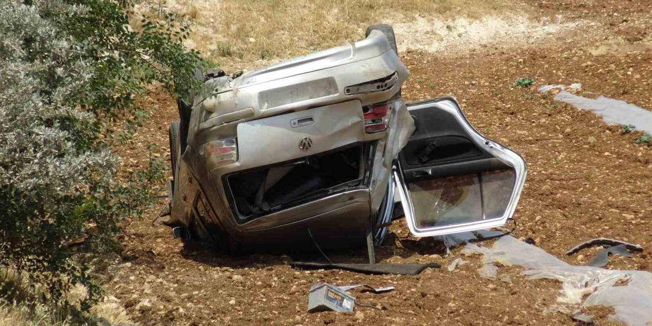 Gercüş’te Virajı Alamayan Otomobil Takla Attı: 3 Yaralı