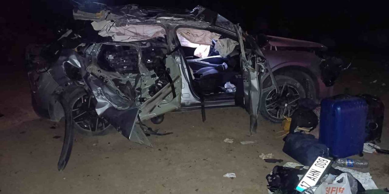 Tunceli’deki Kazada Anneanne Ve Torun Hayatını Kaybetti