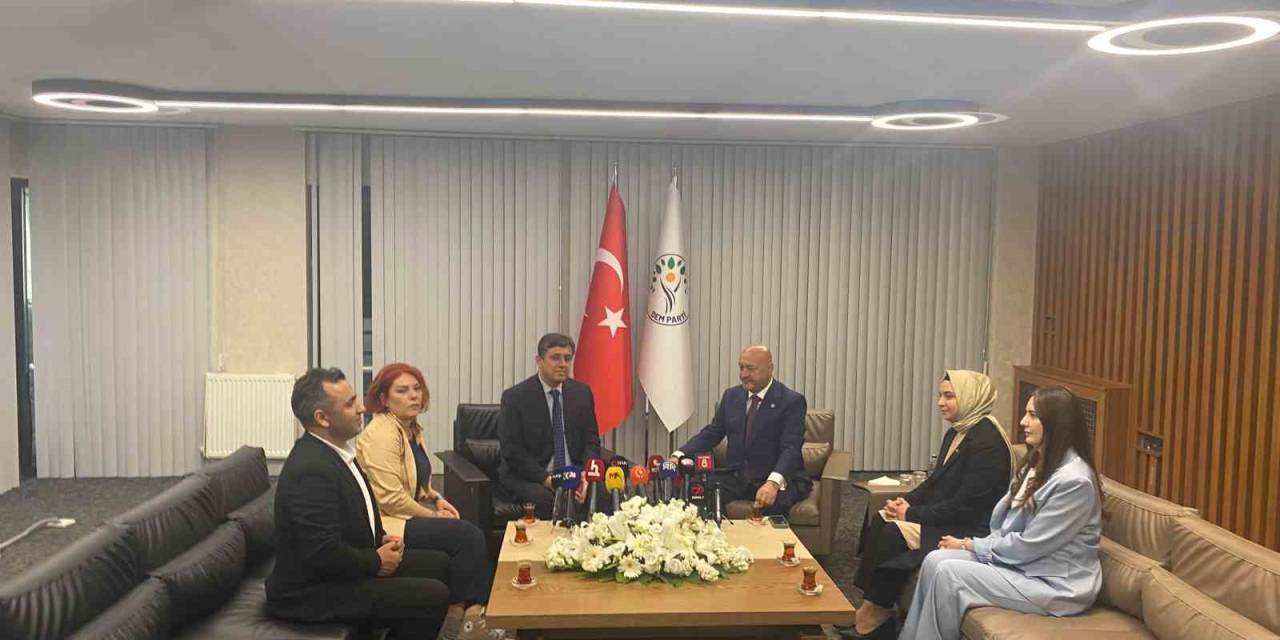 Ak Parti’den Dem Parti’ye Bayram Ziyareti