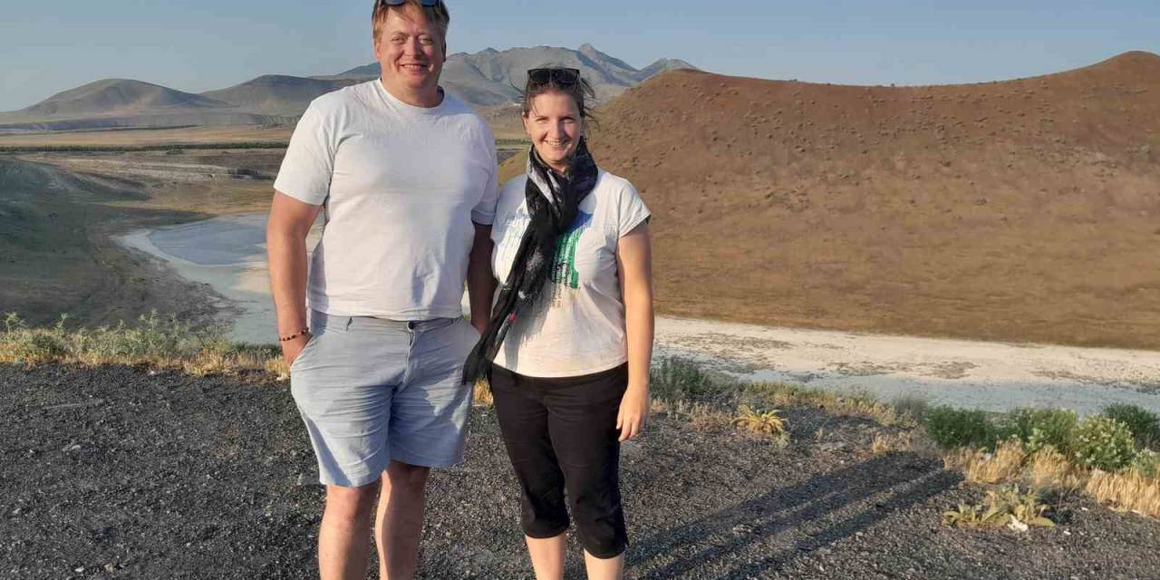 Avusturyalı Çift, Türkiye Turunda Meke Gölü’nde Mola Verdi