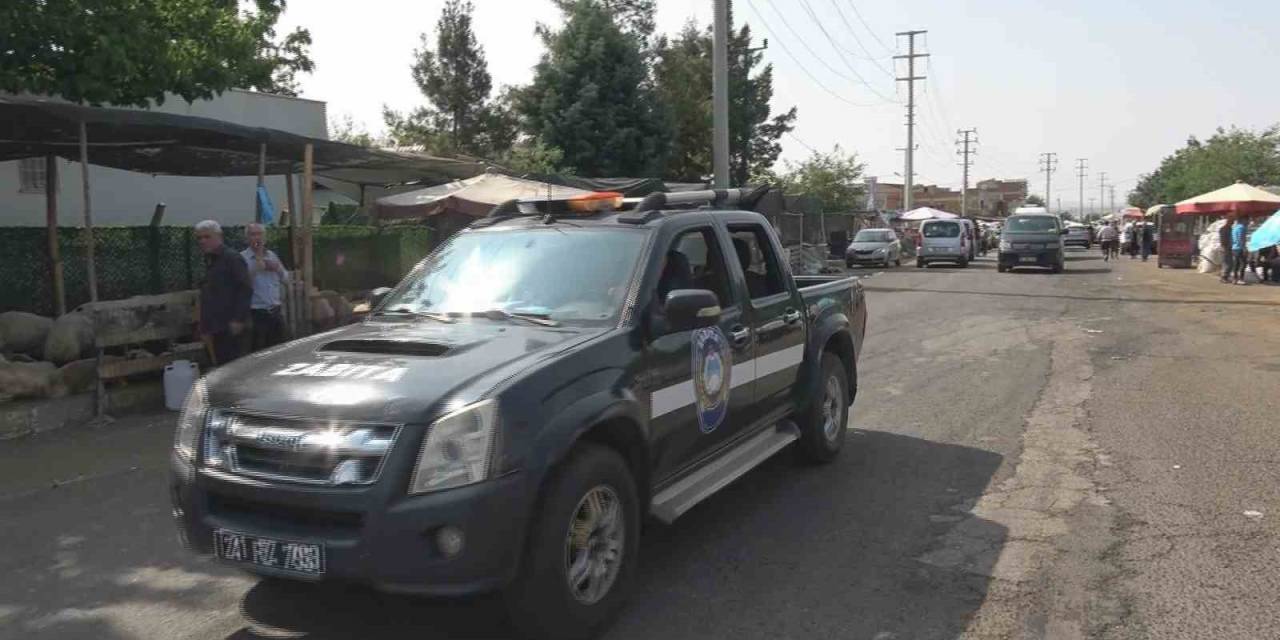 Bayramın İkinci Gününde Kurban Pazarlarında Yoğunluk Devam Ediyor