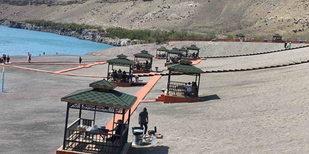 Karapınar’ın Gözdesi Acıgöl’e Bayramda Ziyaretçi Akını