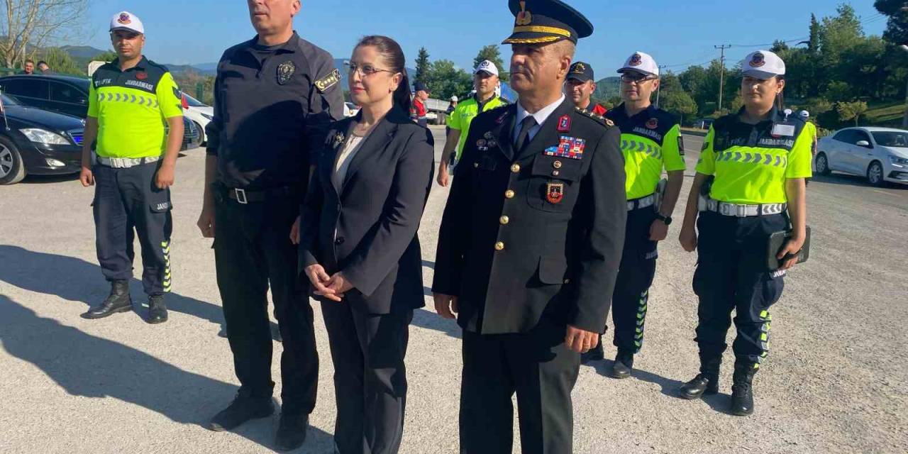 Vali Arslan Bayram Uygulamasına Katıldı