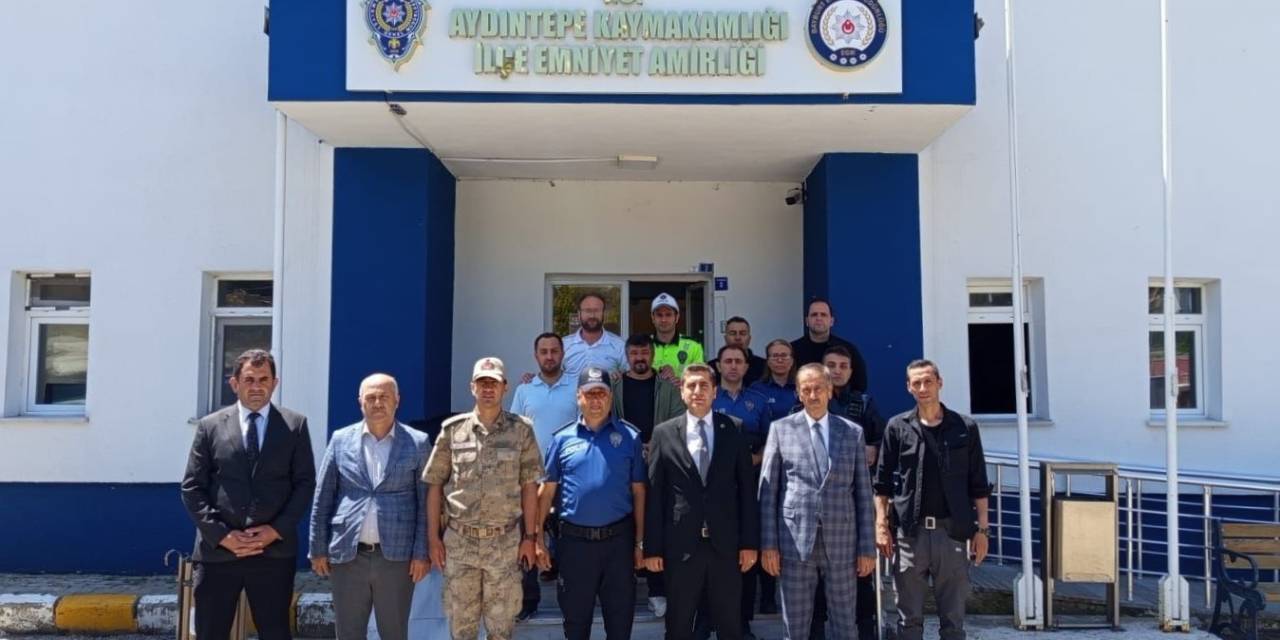 Kaymakam Böçkün Güvenlik Güçlerinin Ve Sağlık Çalışanlarının Bayramını Kutladı