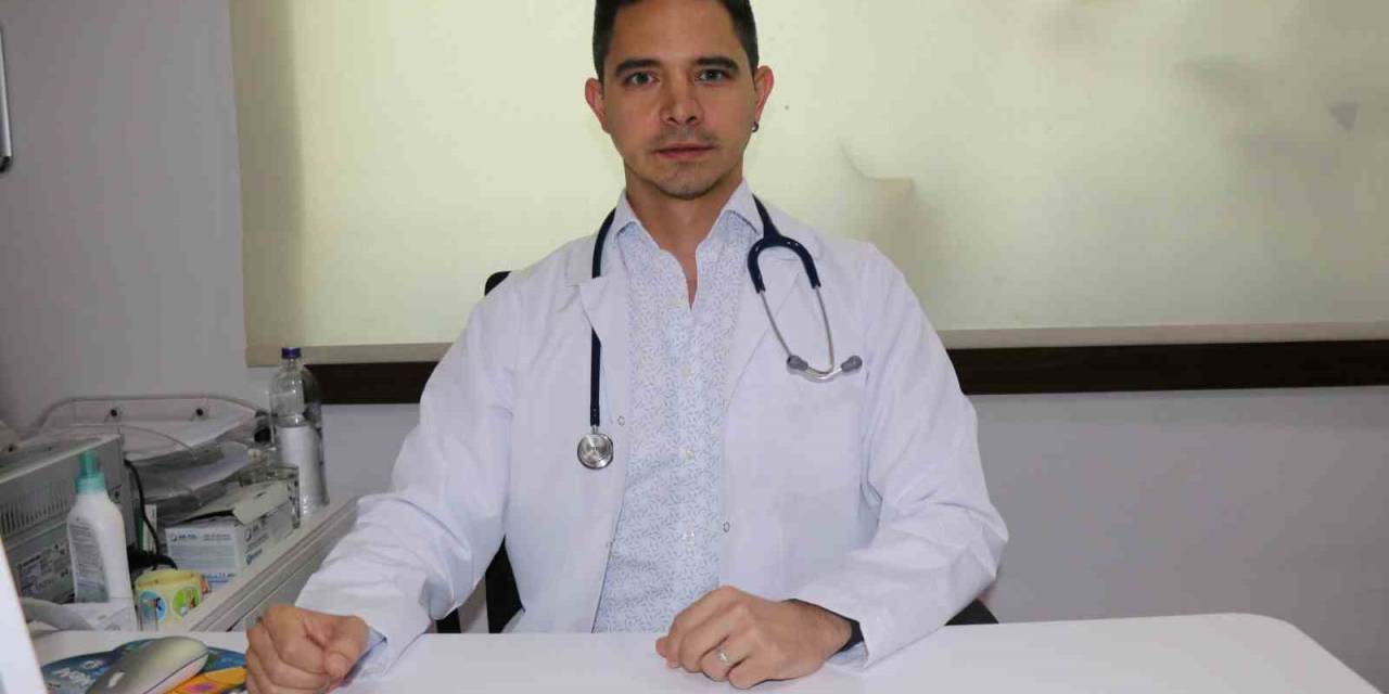 6 Aydan Küçük Bebeğinizi Denize Sokmayın