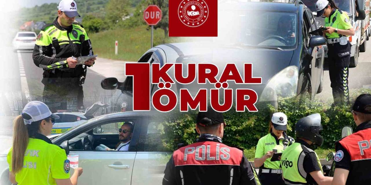 Bakan Yerlikaya’dan Dönüş Yoluna Çıkacak Vatandaşlara Trafik Kuralı Uyarısı