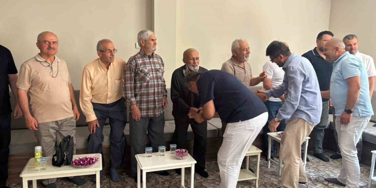 Konya’da Mezunların Yıllardır Devam Eden Geleneği