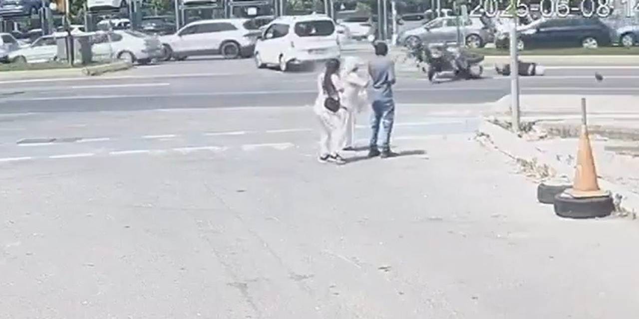 Kartal’da Yürekleri Ağızlara Getiren Kaza: İki Polisin Yaralandığı Kaza Kamerada