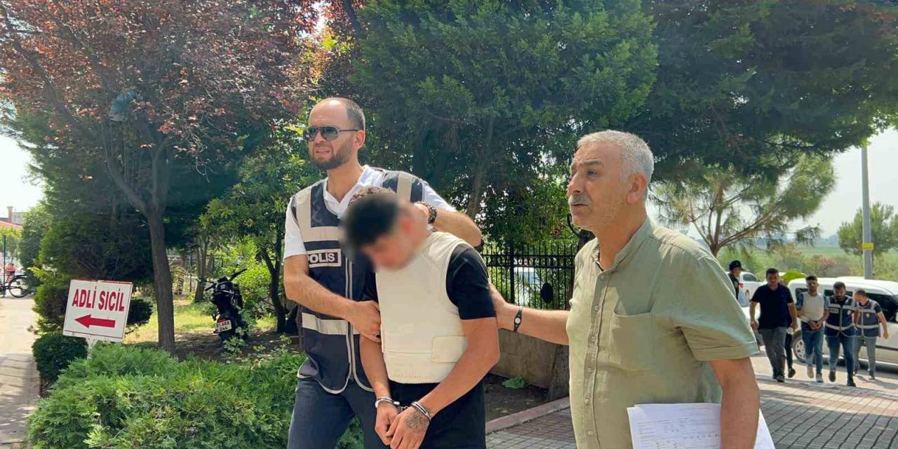 Maske Takıp Sokakta Cinayet İşleyen Şüpheliler Yakalandı