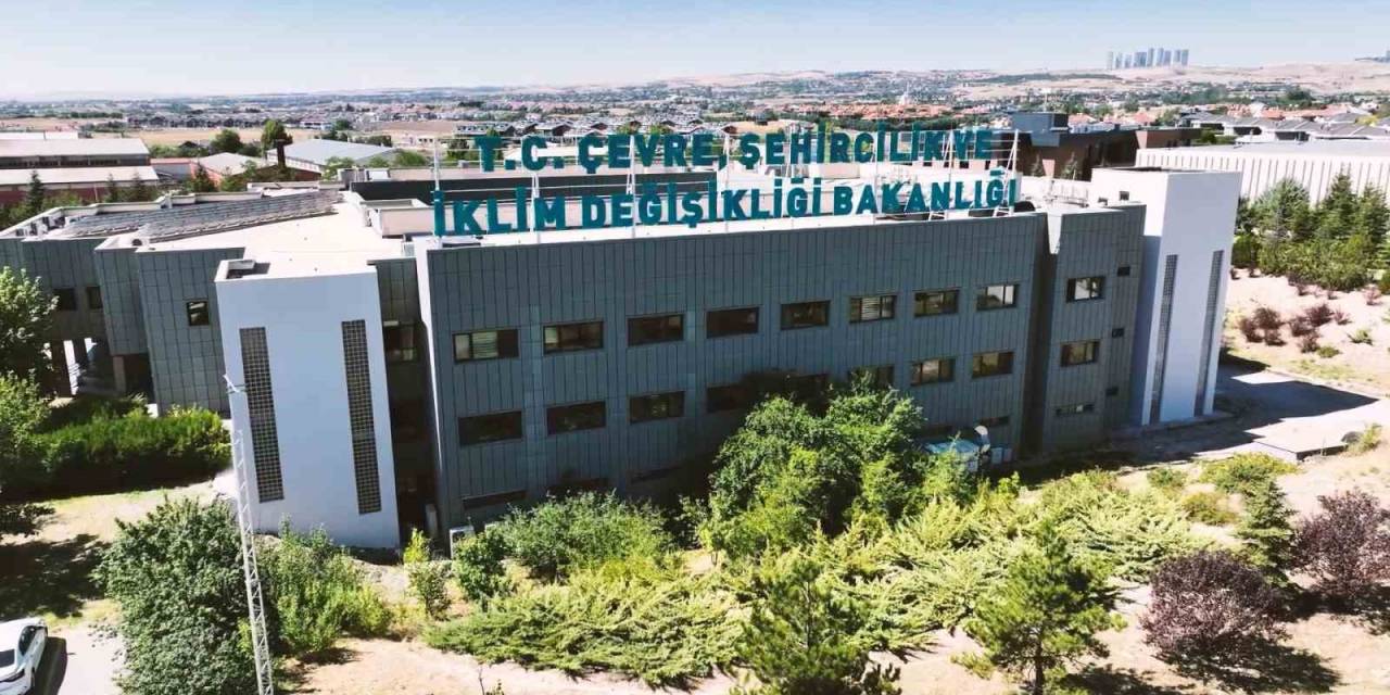 Bakan Kurum: "Hava Kirliliğiyle Mücadelede Taviz Vermiyoruz"