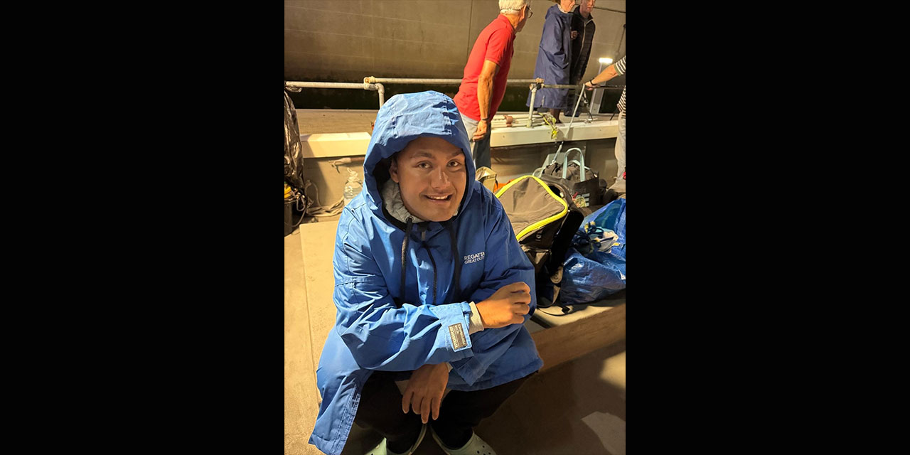 Ultra maraton yüzücüsü Tuna, Manş Denizi'ni geçen ilk otizmli birey olmak için kulaç atmaya başladı