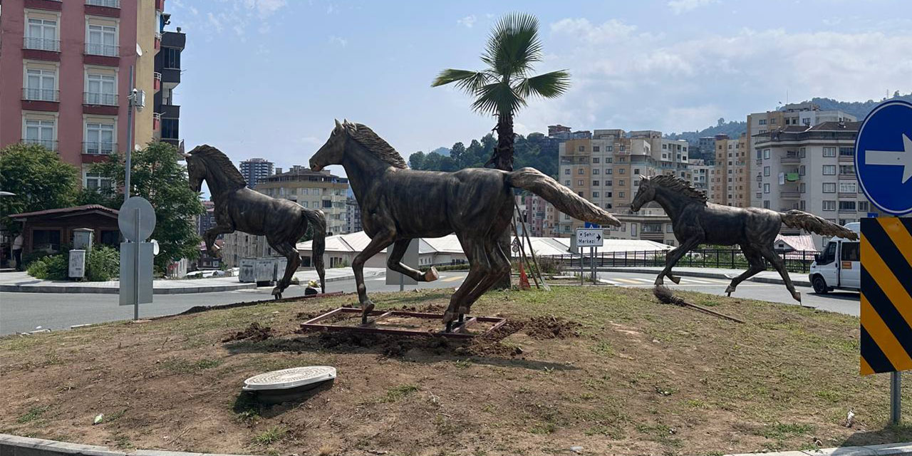 Cumhurbaşkanı Erdoğan’ın “Heykel Değil Hizmet Yapın” Uyarısı Babocağı Rize’de Karşılık Bulmadı