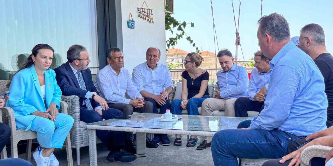 Bakan Kasapoğlu’ndan Merhum Başkan Zeyrek’in Ailesine Taziye Ziyareti