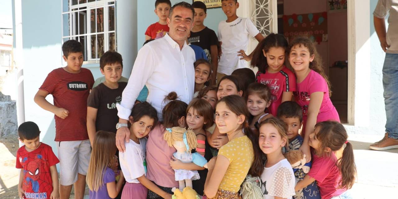 Özgür Arıcı: "Baba; Varlığı İle Güç Veren, Aile Birliğinin Bel Kemiğidir"