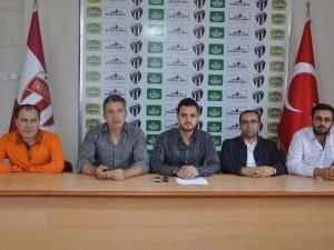 İnegölspor, Teknik Direktör Güller İle Yollarını Ayırdı