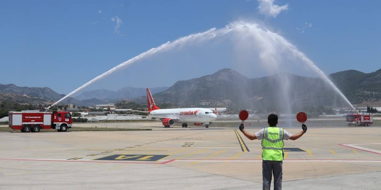 Macaristan’ın Başkenti Budapeşte’den Gazipaşa’ya İlk Uçuş Gerçekleşti