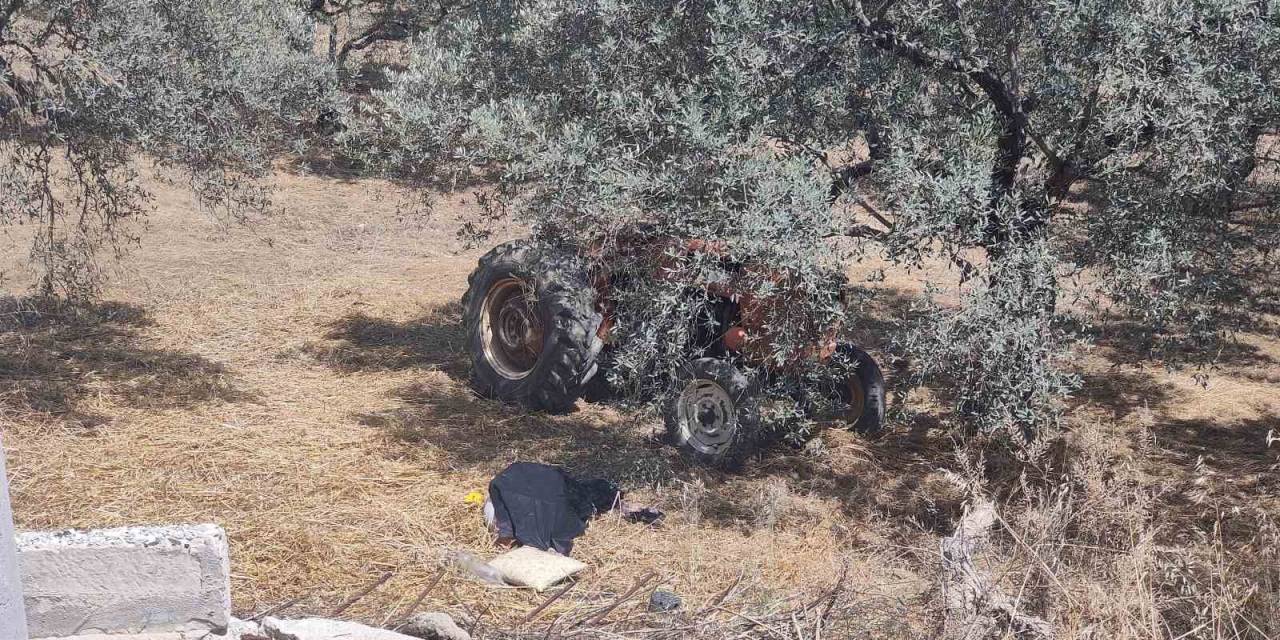 Devrilen Traktörün Altında Kalan Sürücü Hayatını Kaybetti